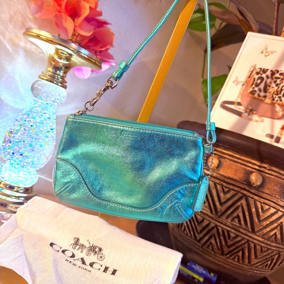 Coach Limited Edition Iridescent "Mermaid" Wristlet EUC - Picture 1 of 6